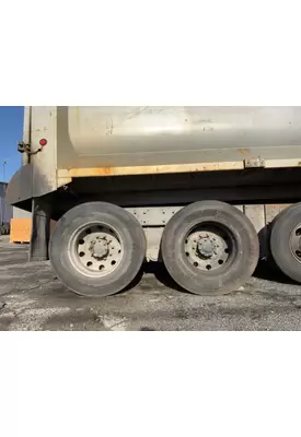 Mack CRD92-93 Cutoff