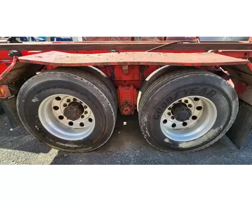 Mack CRD92-93 Cutoff