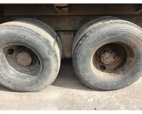 Mack CRD93 Axle Housing (Rear)