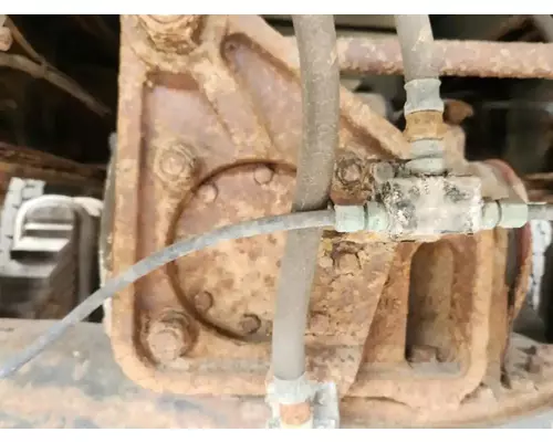 Mack CRD93 Cutoff