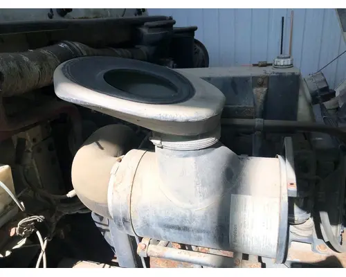 Mack CS MIDLINER Air Cleaner