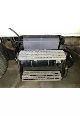 Mack CS MIDLINER Battery Box