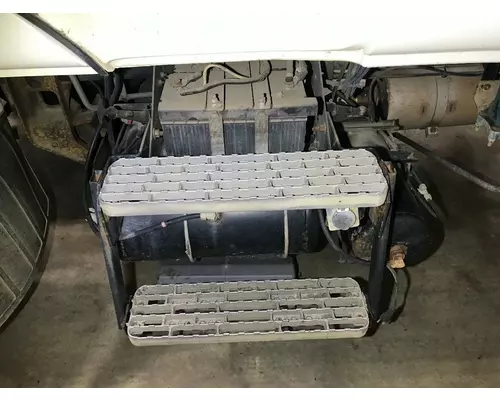 Mack CS MIDLINER Battery Box