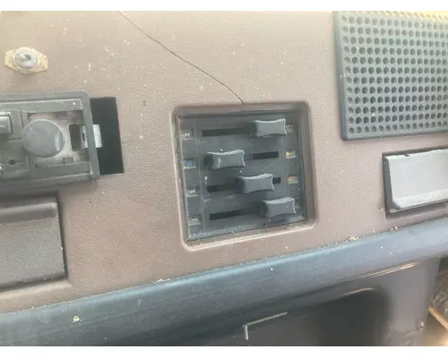 Mack CS MIDLINER Heater & AC Temperature Control