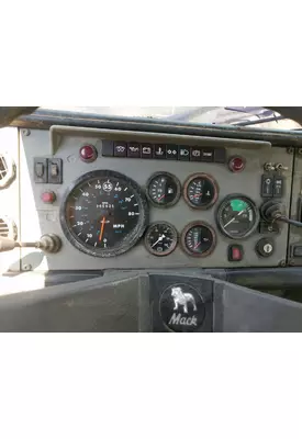 Mack CS250P Instrument Cluster