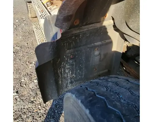 Mack CV712 Granite Fender Extension