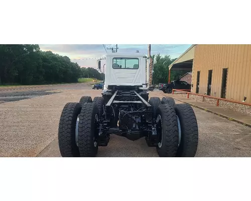 Mack CV713 GRANITE Complete Vehicle