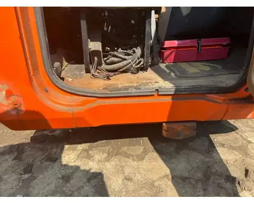 Mack CV713 Granite Cab