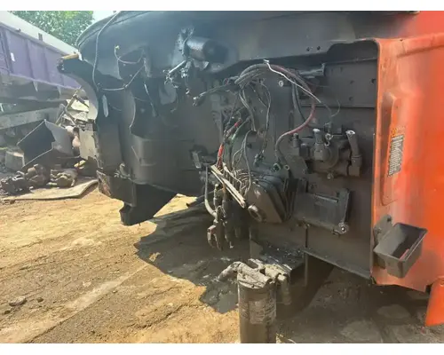 Mack CV713 Granite Cab