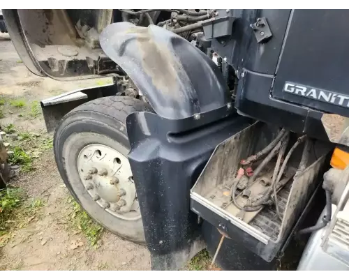 Mack CV713 Granite Fender Extension