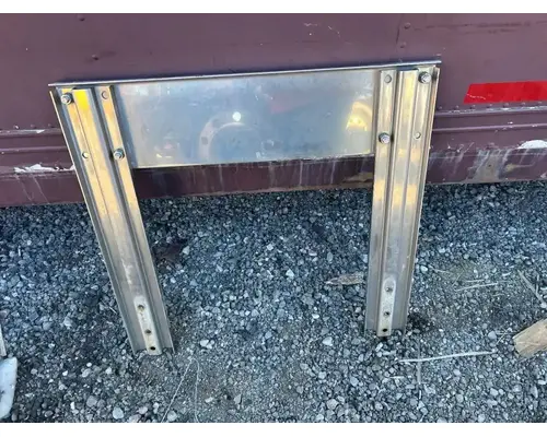 Mack CV713 Granite Grille