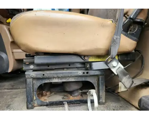 Mack CV713 Granite Seat, Front