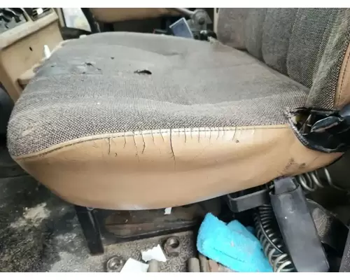 Mack CV713 Granite Seat, Front