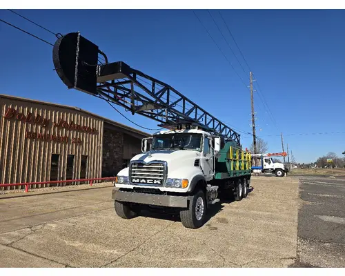 Mack CV713 Complete Vehicle
