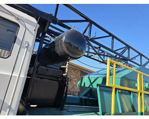 Mack CV713 Complete Vehicle