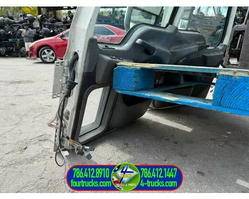 Mack CX613 VISION Door Assembly, Front