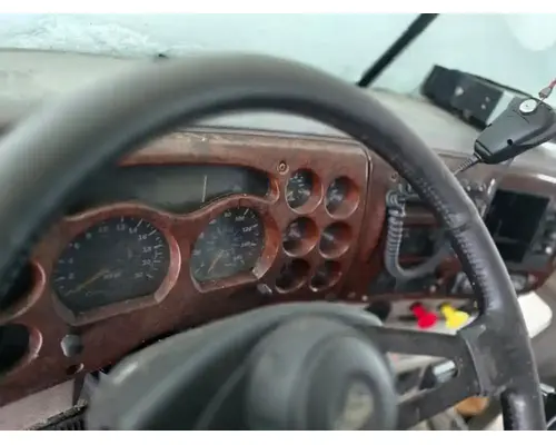 Mack CX613 Instrument Cluster