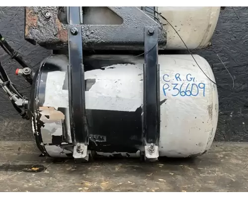 Mack CXN613 Air Tank