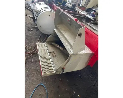 Mack CXN613 Battery Box