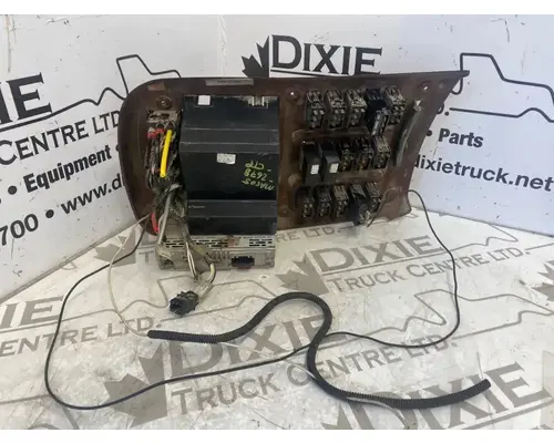 Mack CXN613 Dash Assembly
