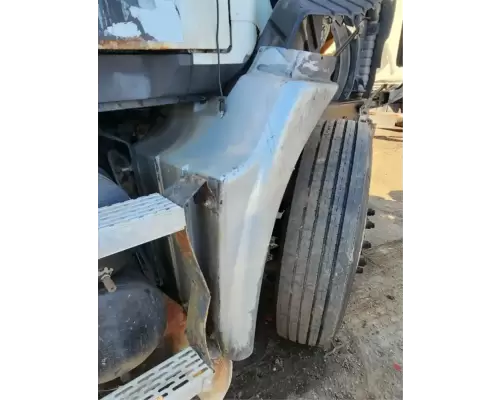 Mack CXN613 Fender Extension