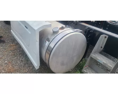 Mack CXN613 Fuel Tank