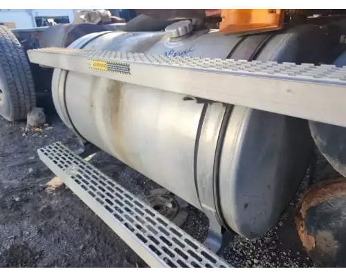 Mack CXN613 Fuel Tank