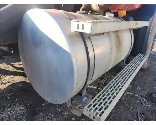 Mack CXN613 Fuel Tank