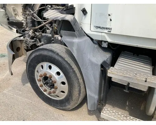 Mack CXN Fender