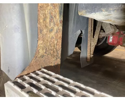 Mack CXN Fender