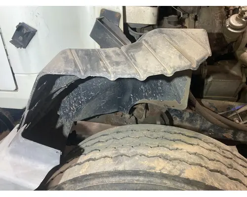 Mack CXN Fender