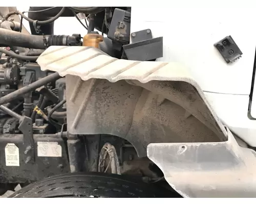 Mack CXN Fender