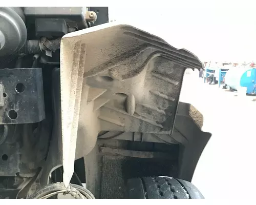 Mack CXN Fender