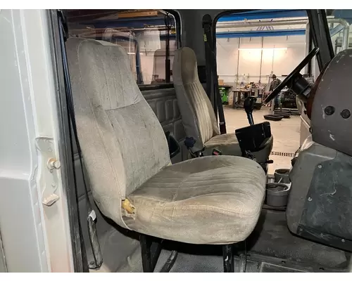 Mack CXN Seat (non-Suspension)