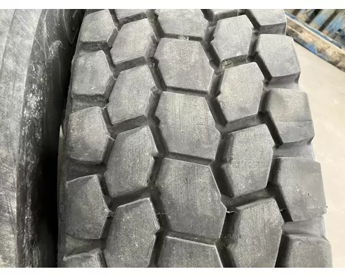 Mack CXN Tires