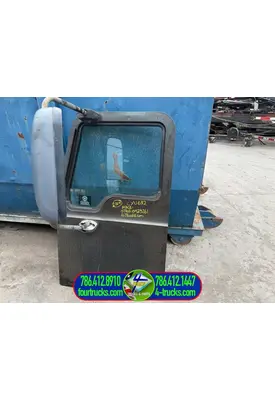 Mack CXU600 Door Assembly, Front