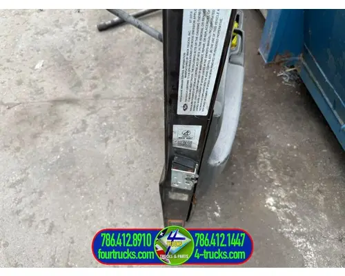 Mack CXU600 Door Assembly, Front