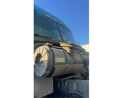 Mack CXU612 Air Cleaner