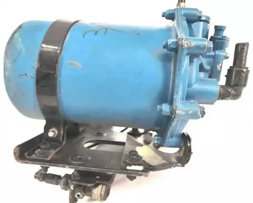 Mack CXU612 Air Drier