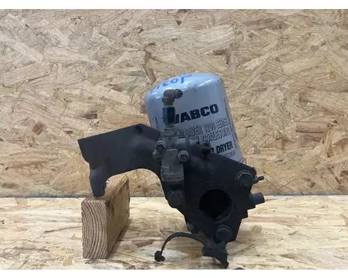 Mack CXU612 Air Drier