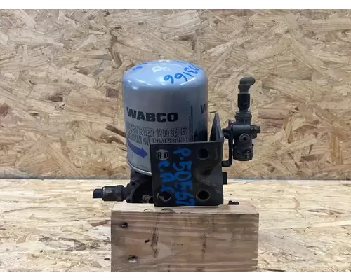 Mack CXU612 Air Drier