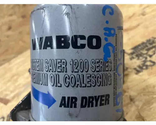 Mack CXU612 Air Drier