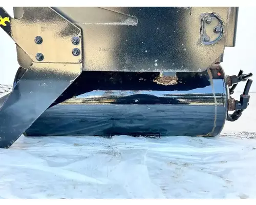 Mack CXU612 Air Tank