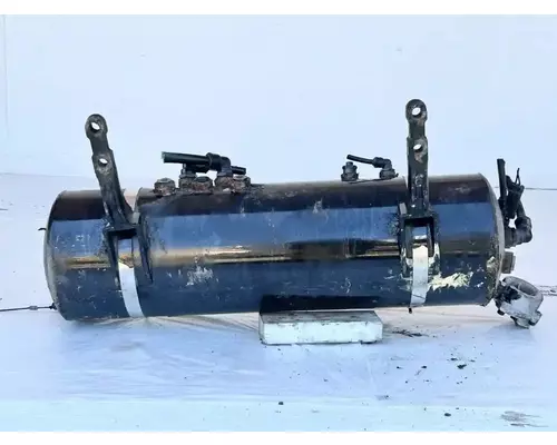 Mack CXU612 Air Tank