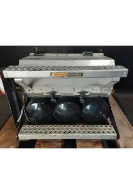 Mack CXU612 Battery Box