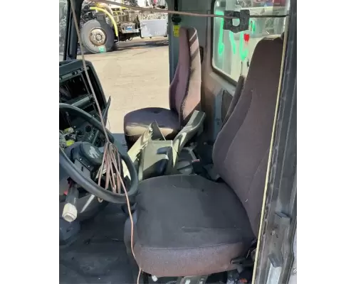 Mack CXU612 Cab