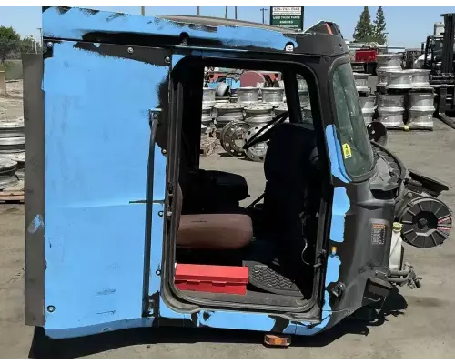 Mack CXU612 Cab