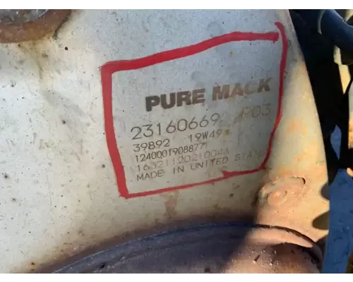 Mack CXU612 DPF (Diesel Particulate Filter)