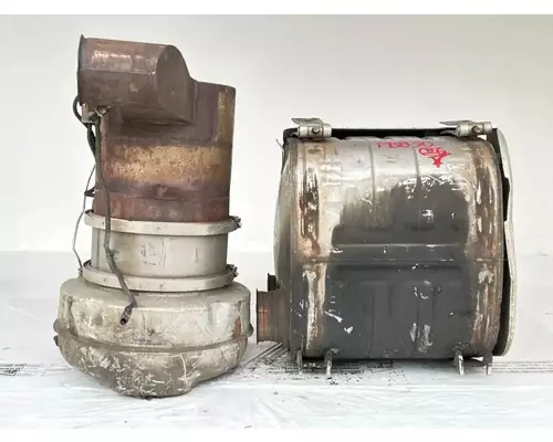Mack CXU612 DPF (Diesel Particulate Filter)