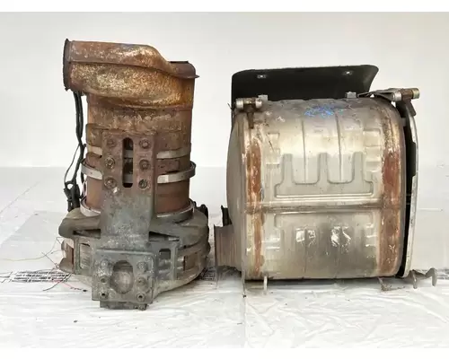 Mack CXU612 DPF (Diesel Particulate Filter)